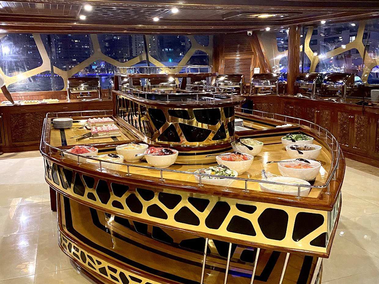 Ocean Empress Dinner Cruise VIP Premium Alcoholic Drinks in United Arab Emirates, Dubai, photo 5