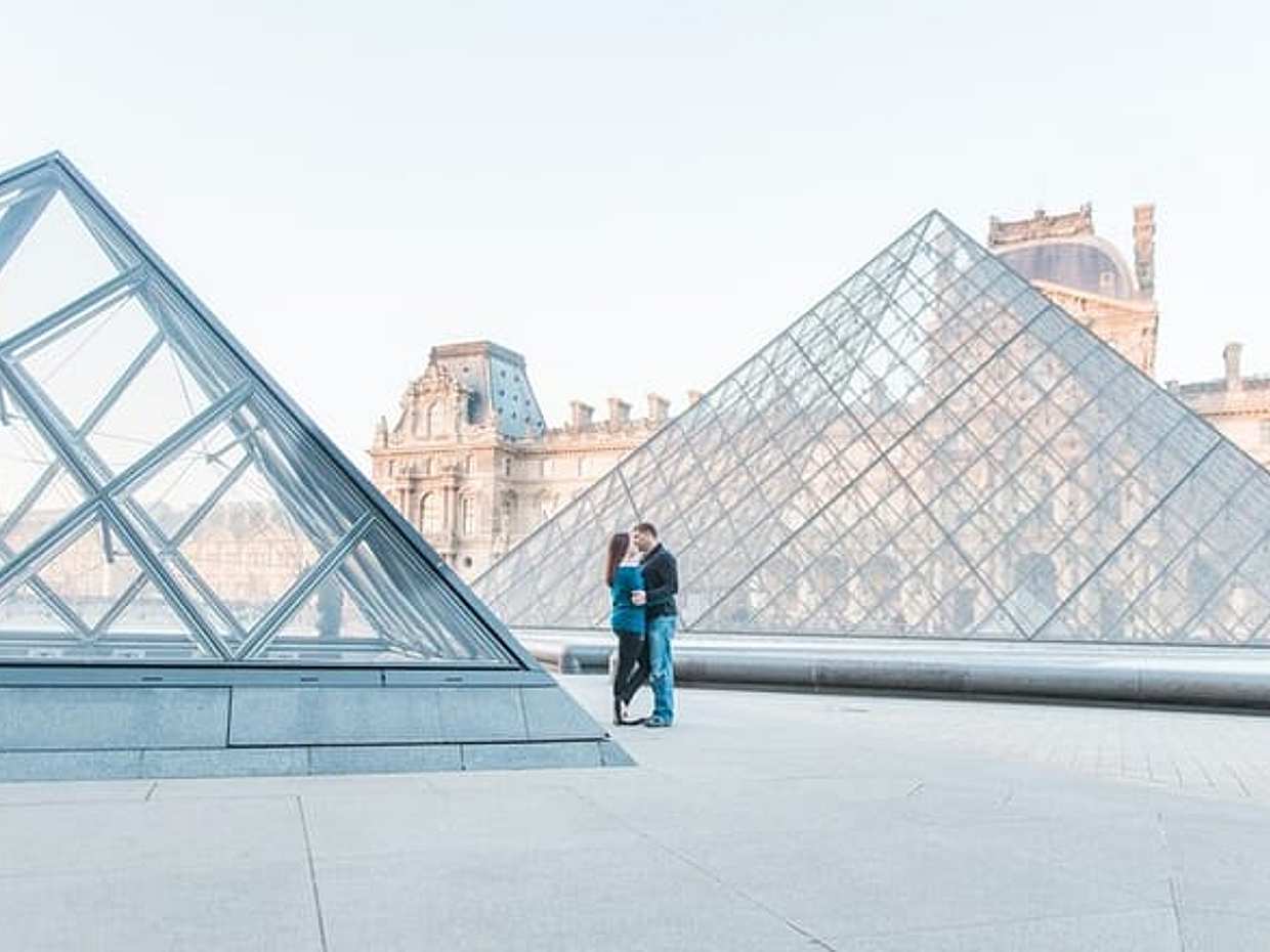 Private trip with Eiffel Summit ,cruise & professional photoshoot, photo 2