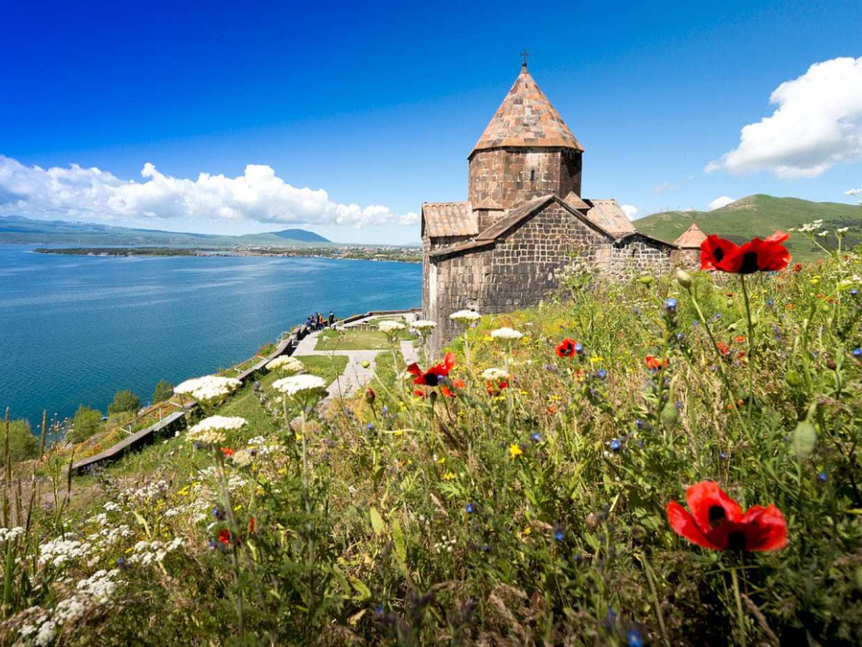 Գառնիի տաճար, Գեղարդի վանք, լավաշի թխման վարպետության դաս, Սևանա լիճ, Սևանավանք վանք Հայաստանում, Երևան։, photo 2