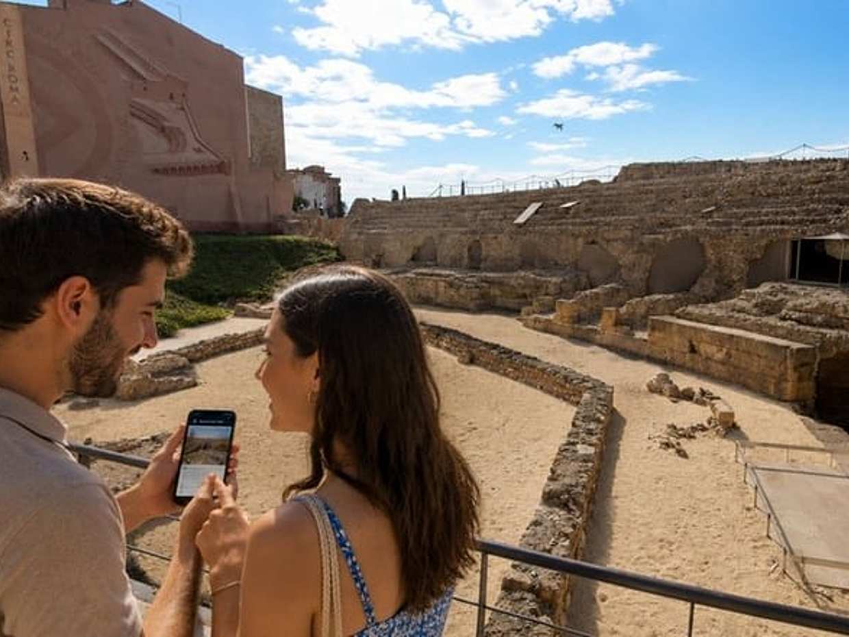 Tarragona Scavenger Hunt & Highlights Self-Guided Walking Tour