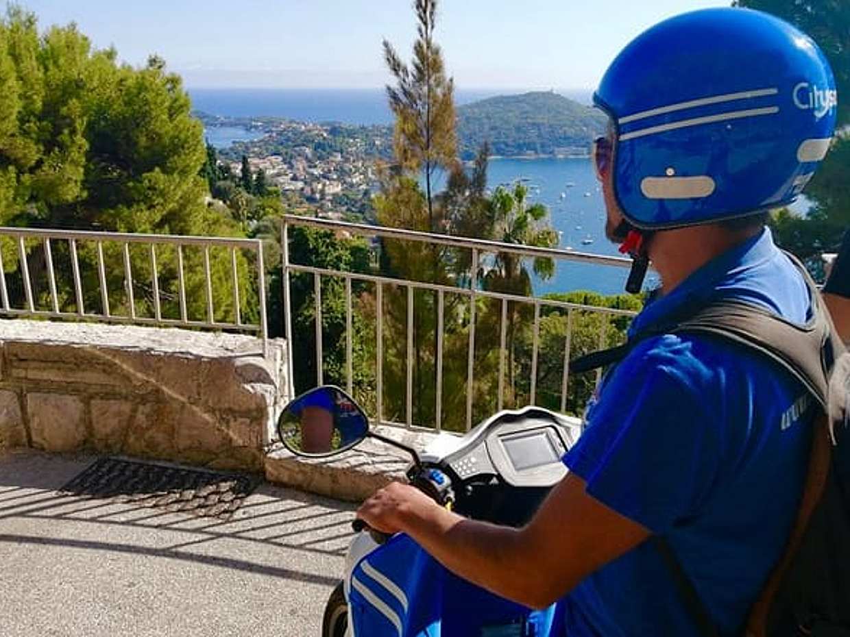 Coastal Riviera & Eagle Nest Villages Scooter Day Tour with Tasting from Nice in France
