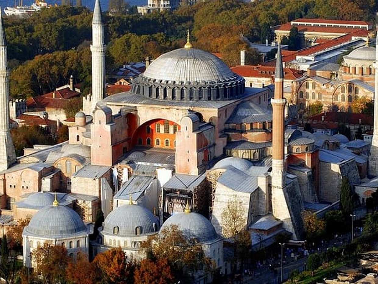 6 Days - Istanbul, Kusadasi (Ephesus), Pamukkale / by Plane