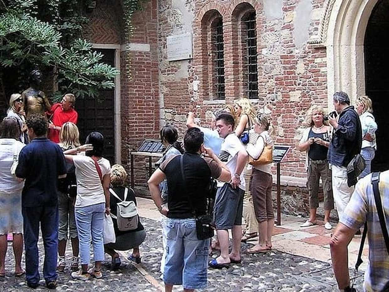 Visit of Verona and Lake Garda. Full day tour from Milan, photo 2