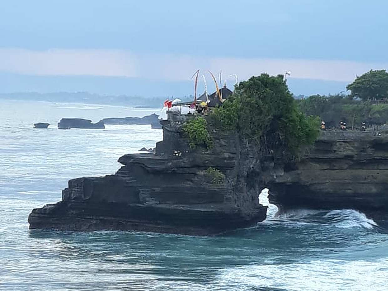 Sunset at Tanah Lot Temple and Spa Tour, photo 2