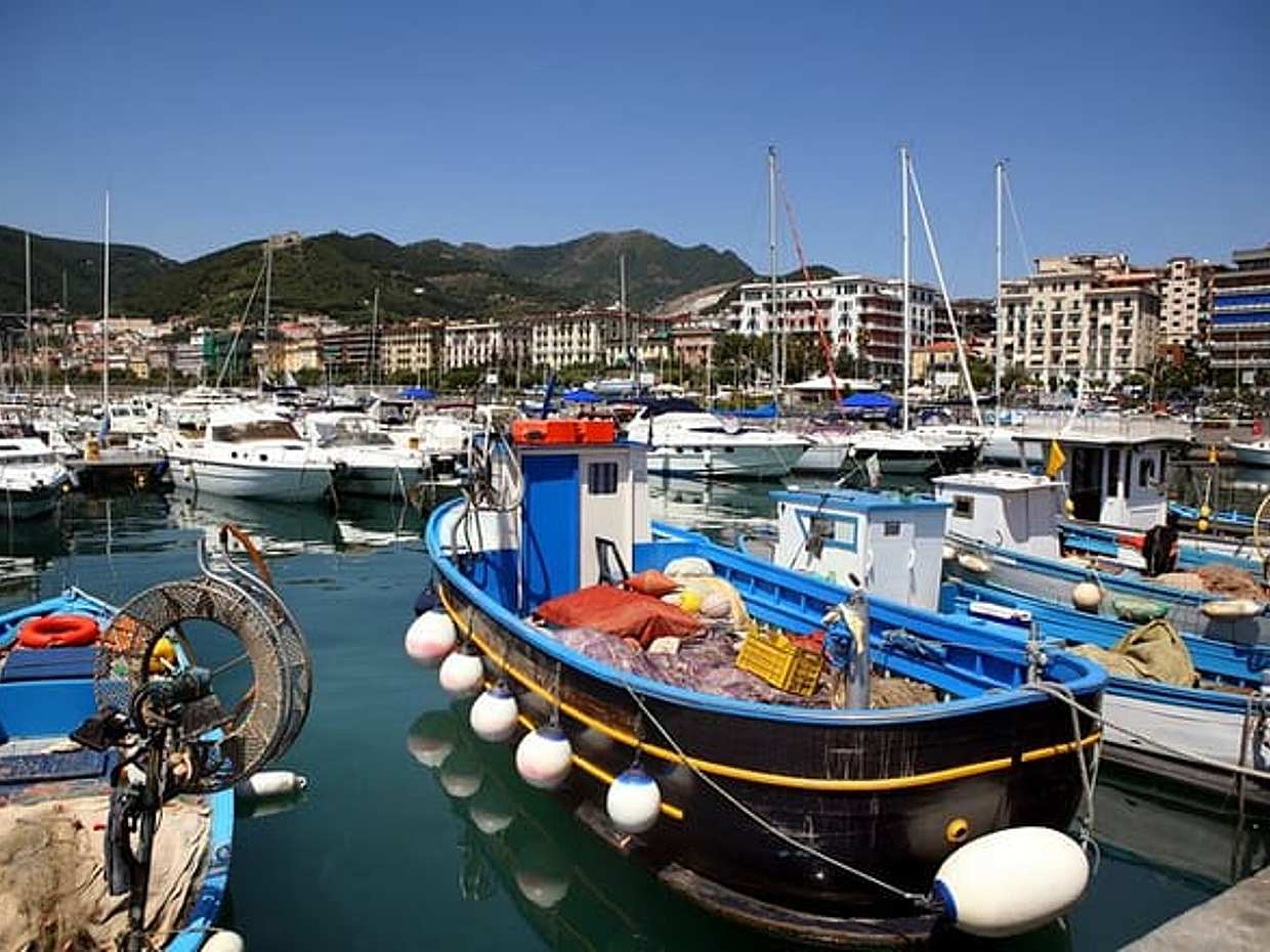 Private direct transfer from Naples to Salerno with local driver in Italy, Napoli, photo 4
