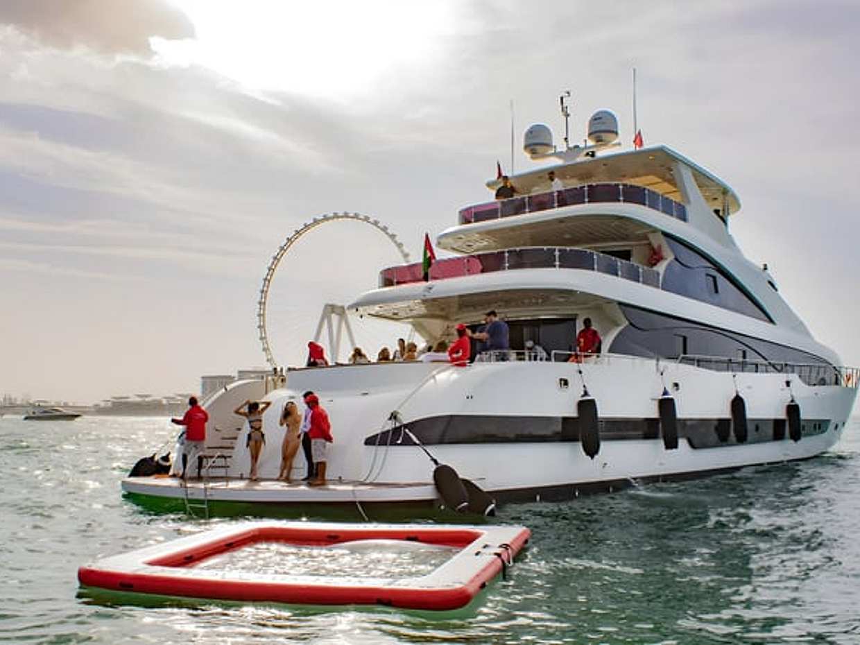 Dubai Marina Superyacht Cruise with DJ, Live Cooking and Pool, photo 5