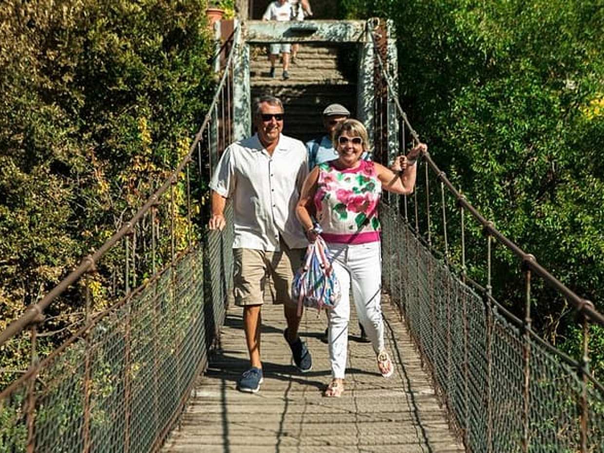 "Girona, Μεσαιωνικά Χωριά & Γεύμα με Θέα στη Λίμνη από τη Βαρκελώνη στην Ισπανία", photo 5