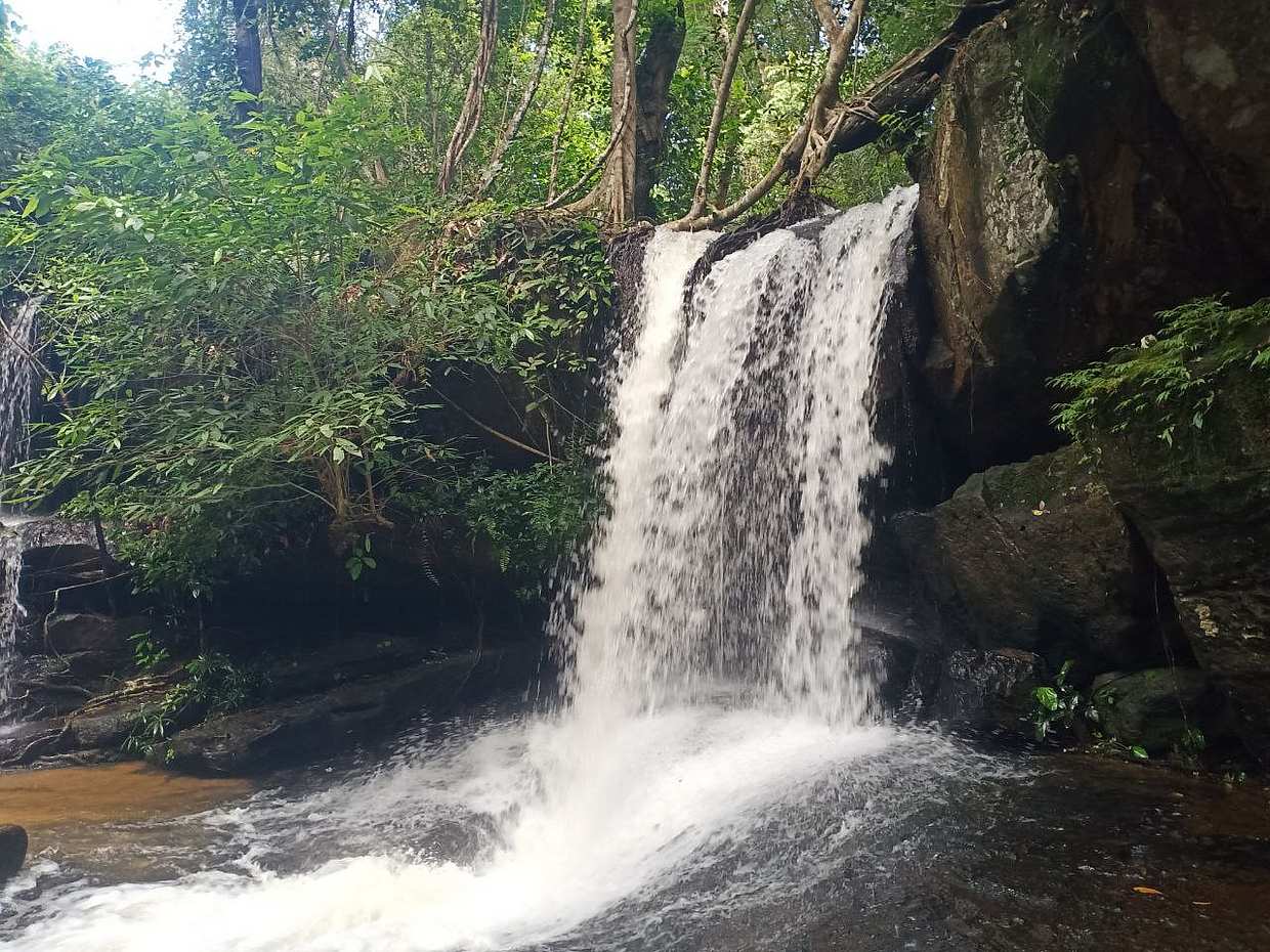 Private One Day Exploration at Thousands of Linga, Kbal Spean and Lady Temple in Cambodia, Krong Siem Reap, photo 4