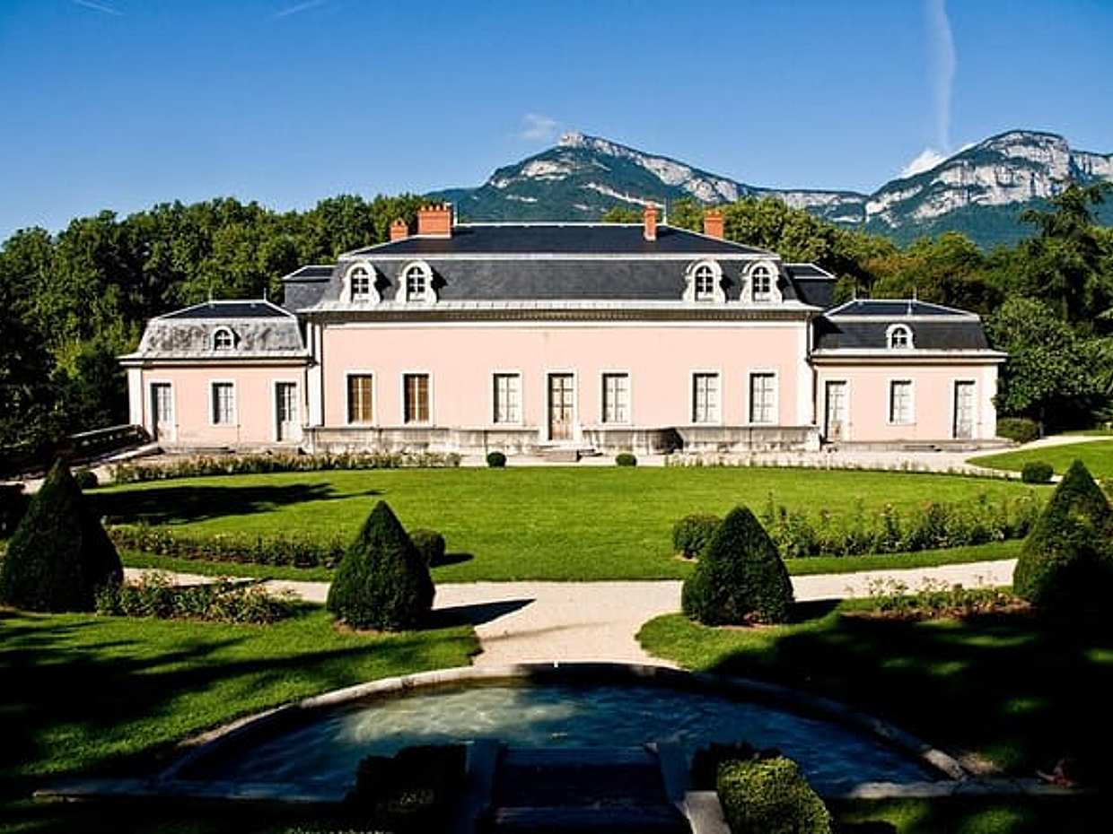 Private transfer from Geneva to Lyon with 2h stop in Chambery, photo 4