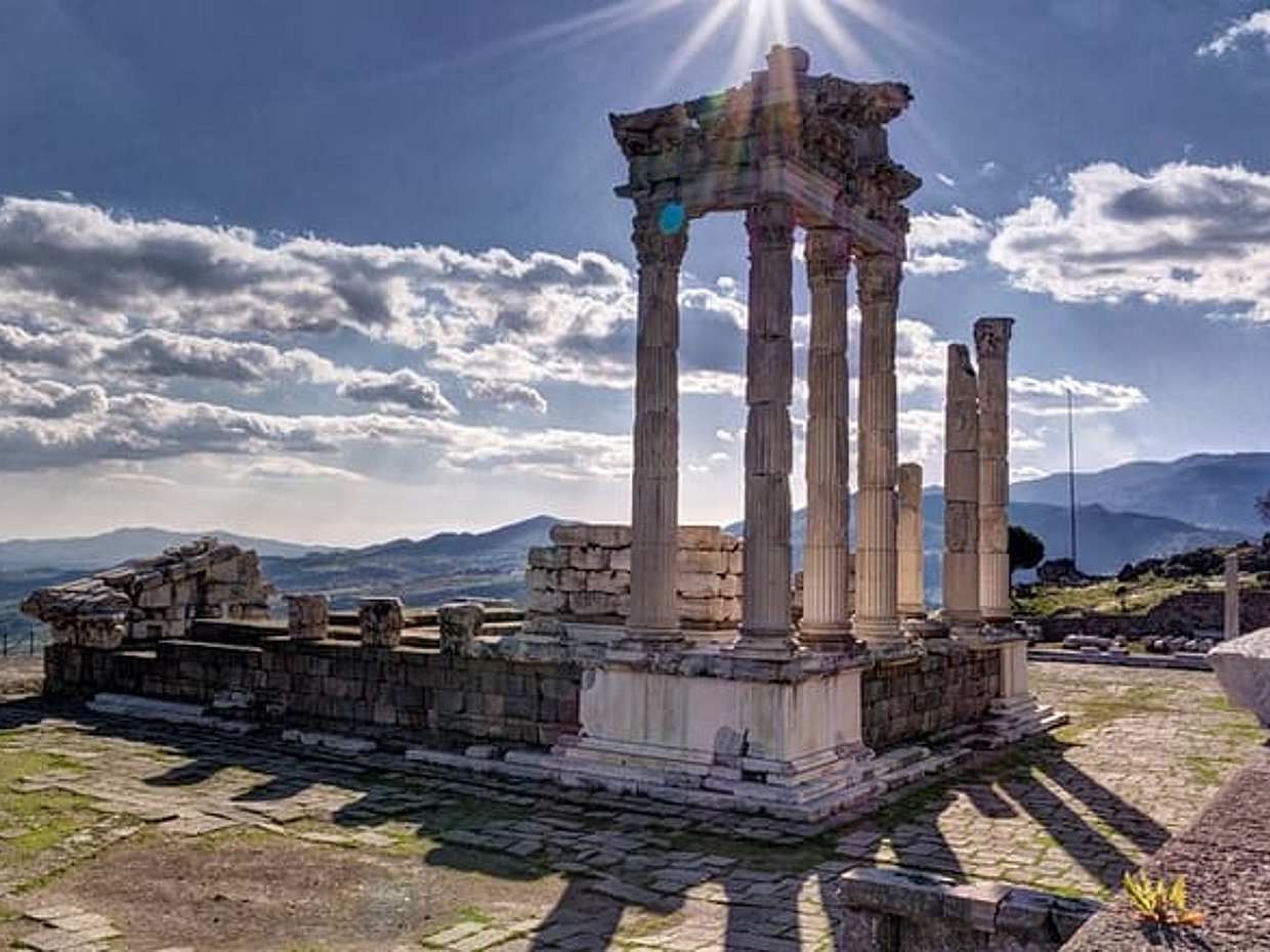 5 Days - Seven Churches of Revelation - Private / Mini Group Tour in Turkey, İzmir