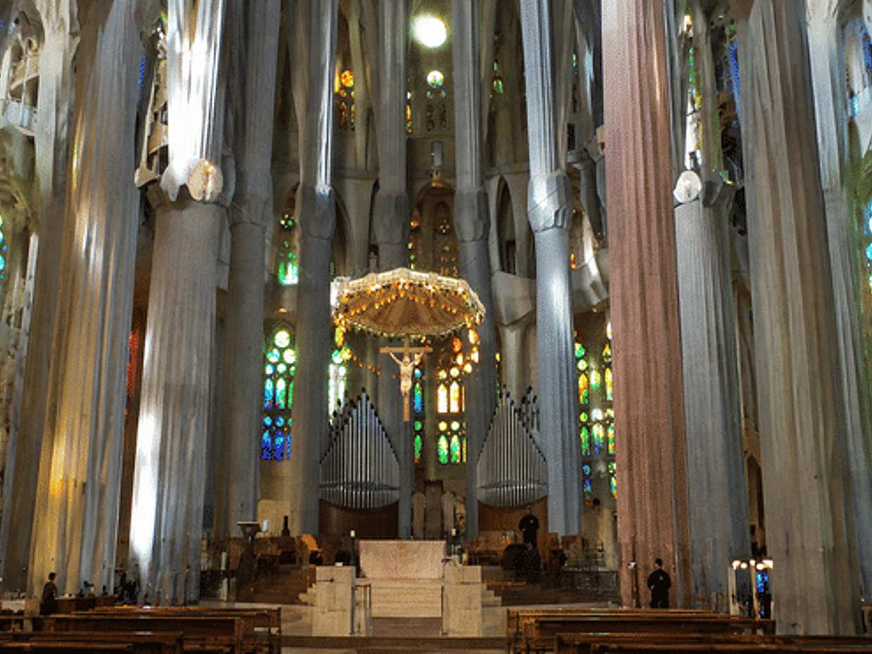 Sagrada Familia Semi Private Tour Skip-the-line FRENCH in Spain, Barcelona, photo 4