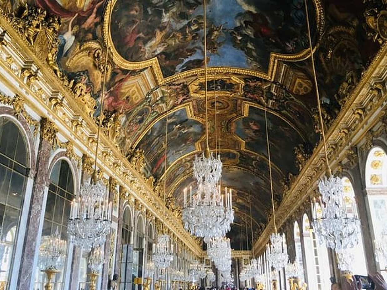 Versailles Palace & Gardens Audio Tour Private Transportation