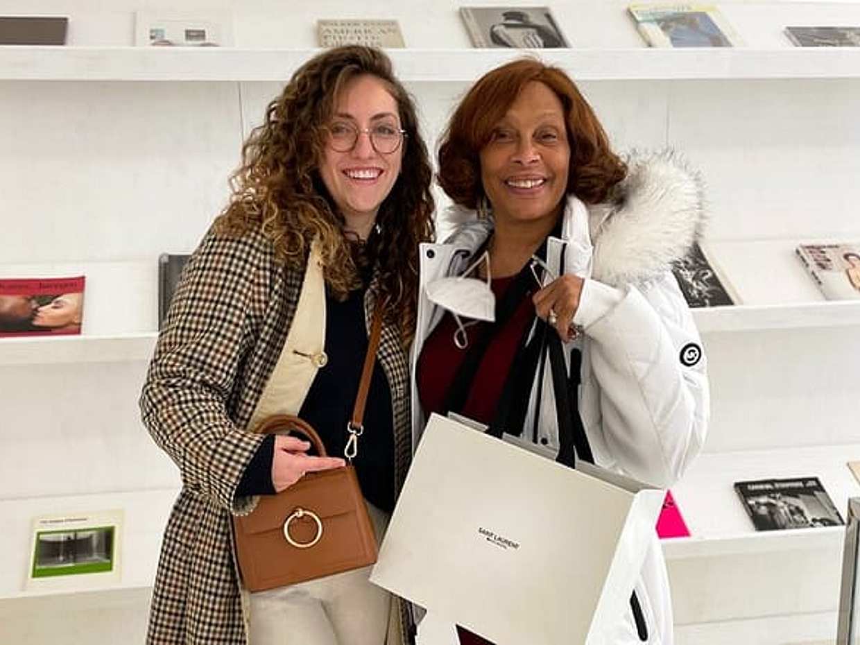 Paris Private Shopping Spree & Walking Tour with a Local Guide, photo 3