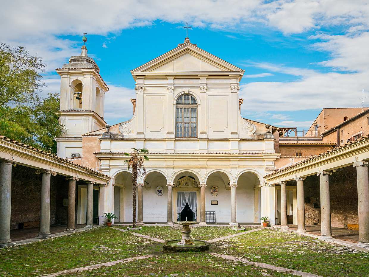 San Clemente Underground and Basilica Guided Tour in Italy, Rome, photo 2