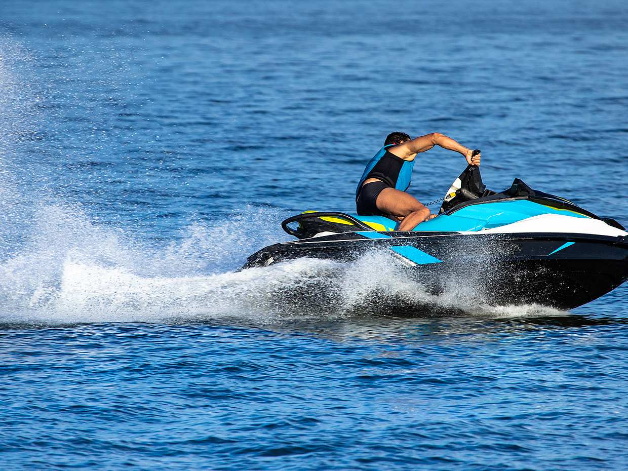 Ultimatives Wassererlebnis in Miami: Katamaran-Segeltörn mit Jetskis & Drinks in den Vereinigten Staaten, photo 3