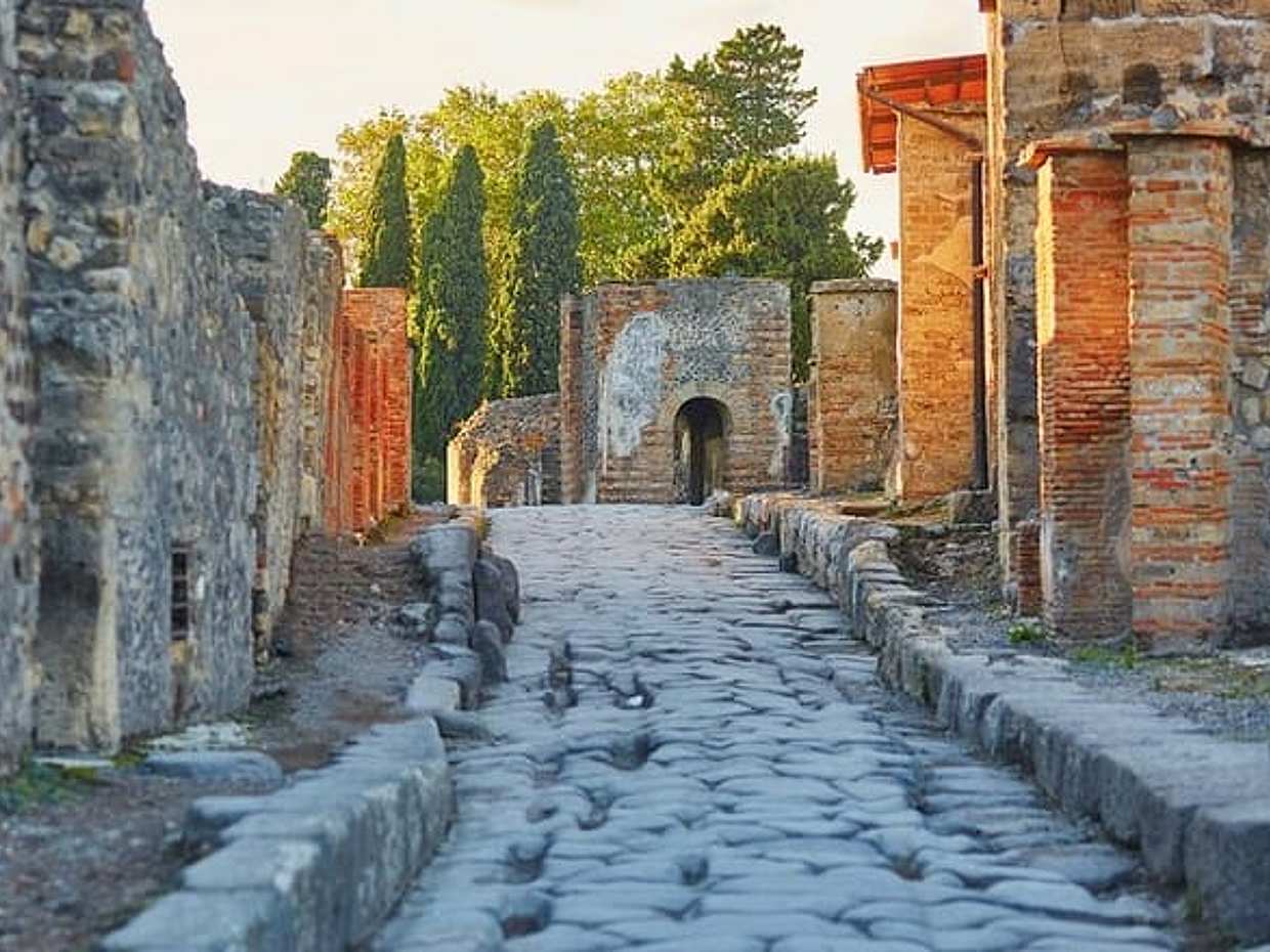 Pompeii & Sorrento: Full-Day Tour from Naples with Skip-the-Line Ticket & Lunch, photo 3