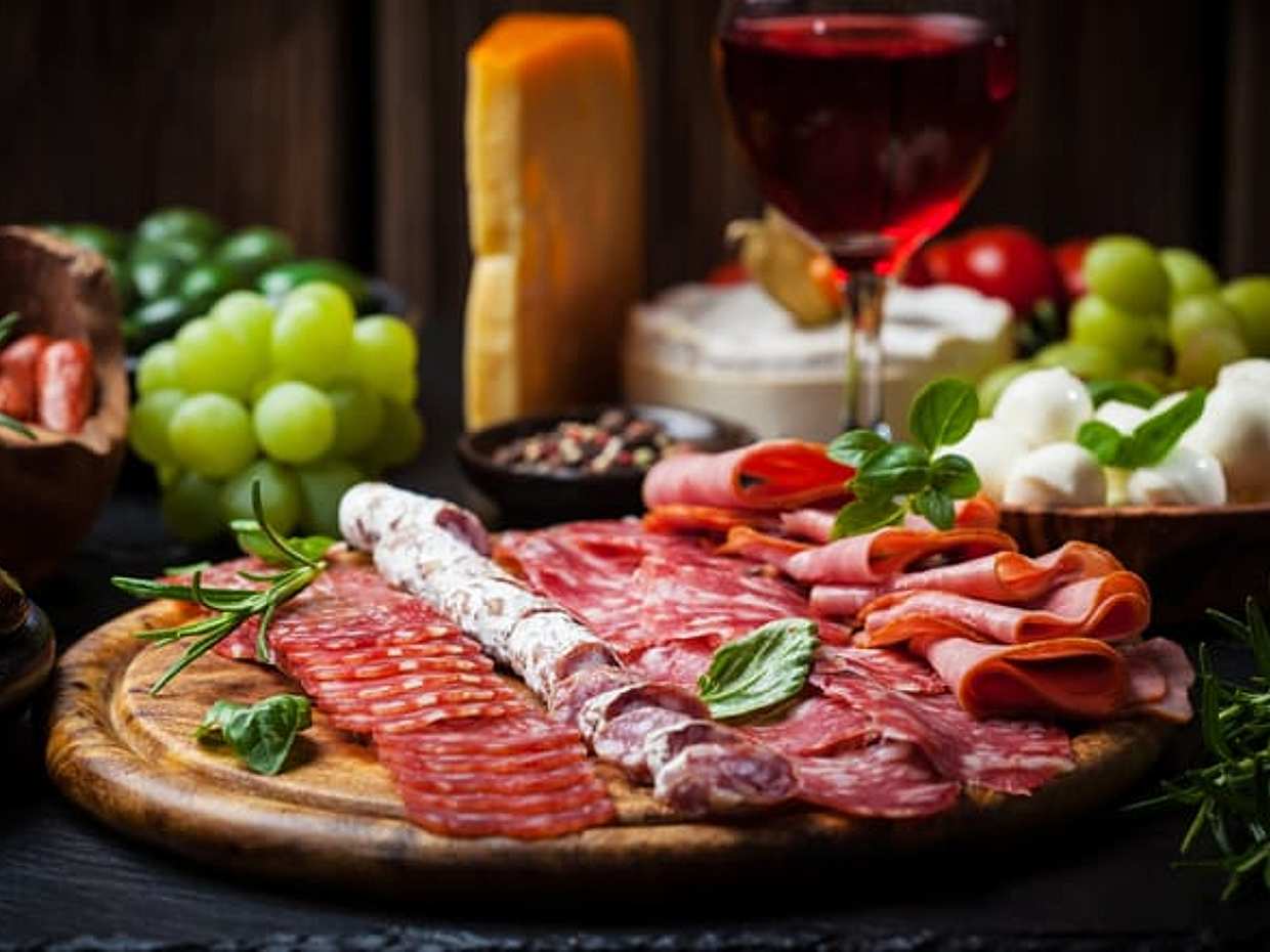 Rome: Discover Genuine Italian Food with a Guided Tour