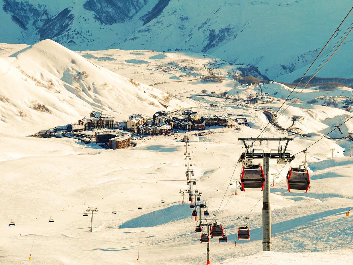 Bakuriani Ski Resort y el Legendario Borjomi desde Tbilisi en Georgia, Tour al Bakuriani Ski Resort., photo 2