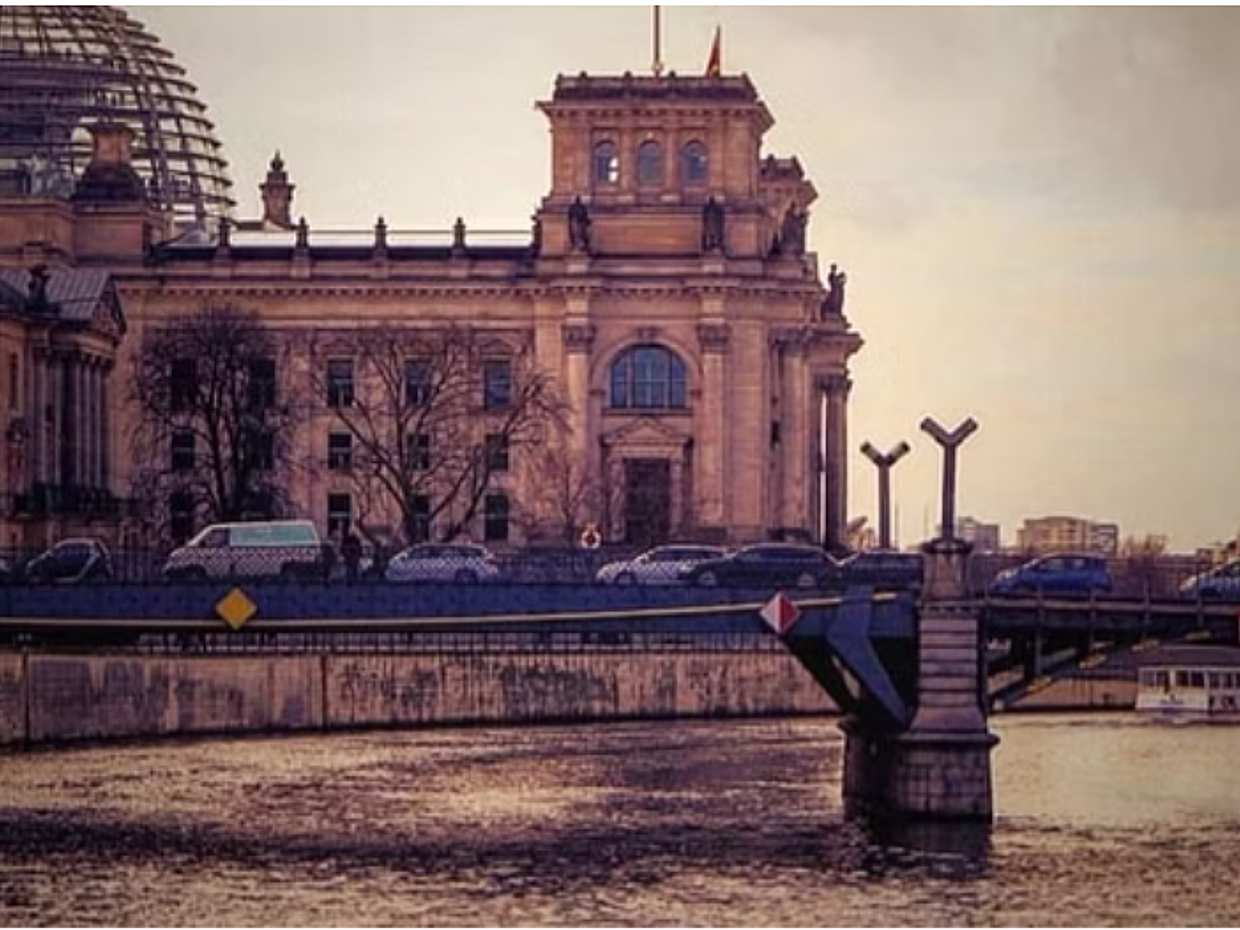 Privat Berlin-tur om 2. verdenskrig: Steder og historien om Berlin under 2. verdenskrig i Tyskland, Rigsdagsbygningen
