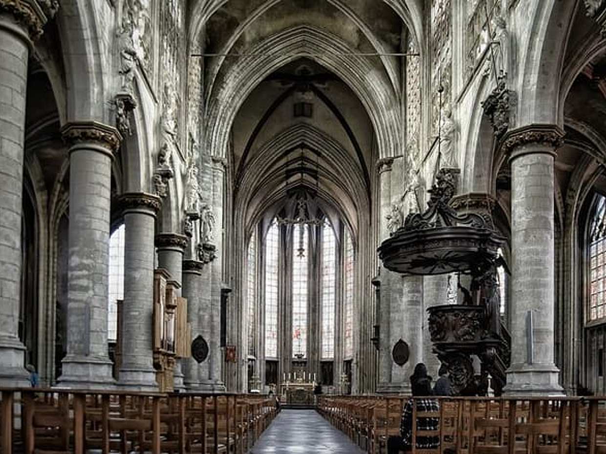 Legends of Brussels-Royal Quarter, Grand Place & Gothic Cathedral, photo 2