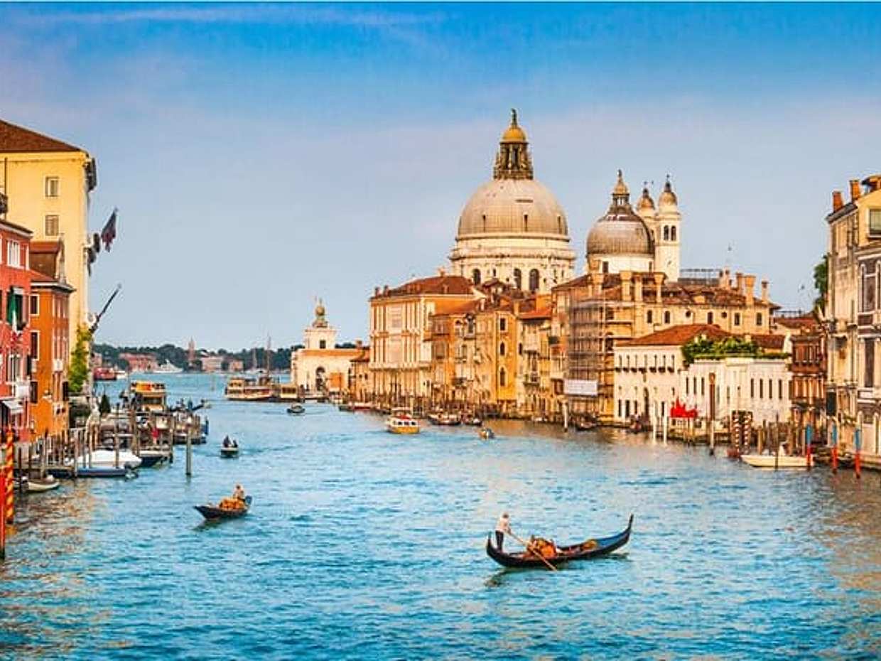 "Venecia: robo sagrado, aventura autoguiada y juego a pie en Italia"