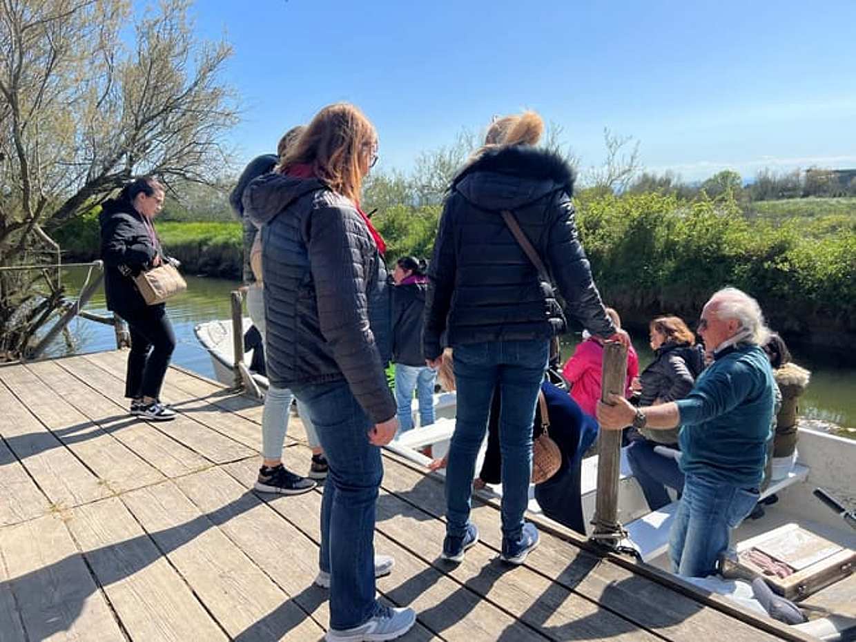 Boat tour in the Cervia Salt Pans: birdwatching among water mirrors and trails, photo 3