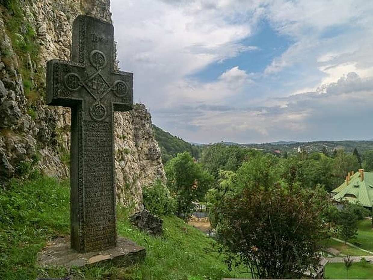 Romanya, Brașov'daki Burzenland'da bulunan Bran Kalesi ve Sakson Tahkimatlarının Tarihini Deneyimleyin, photo 4