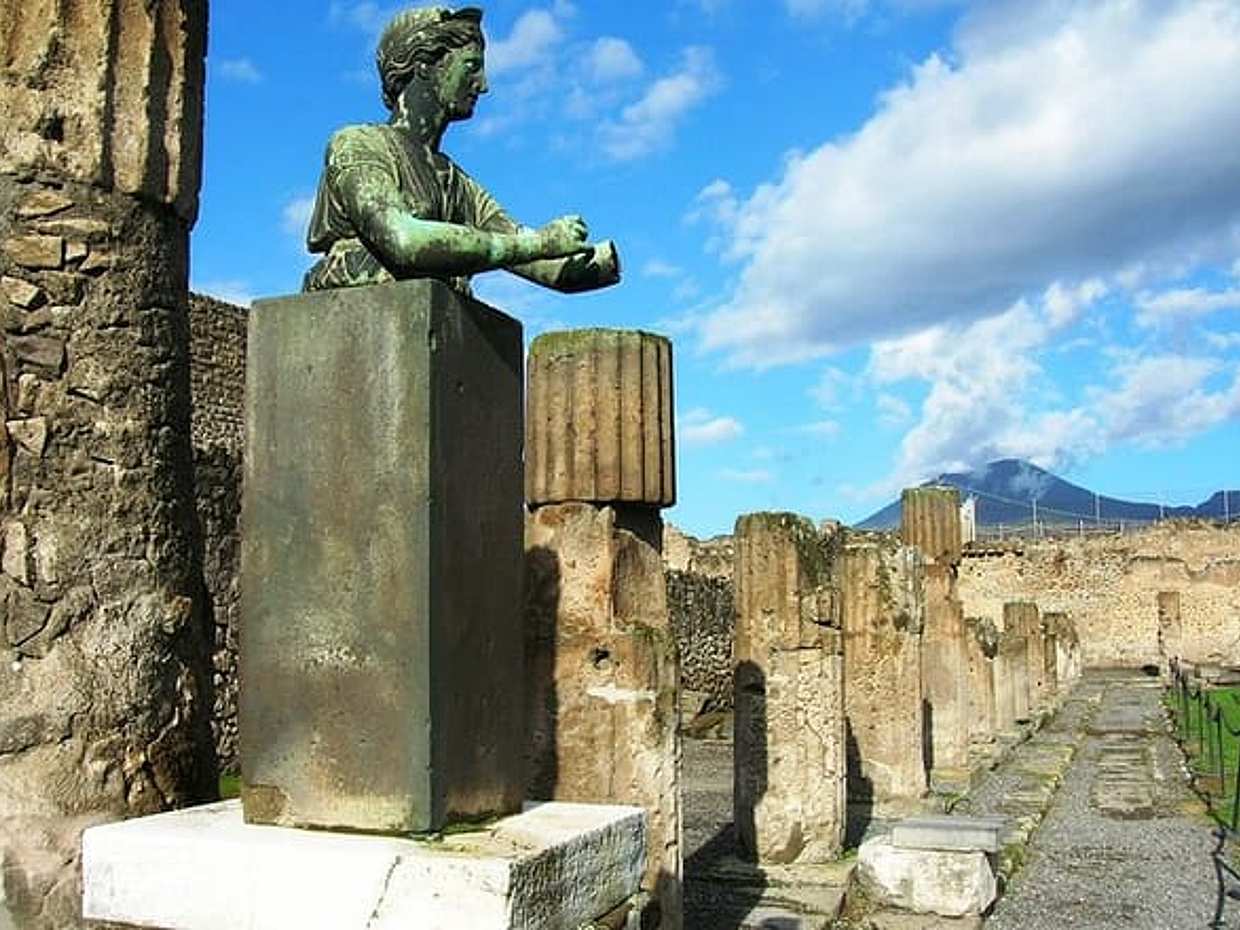 POMPEII & NAPLES tour from Naples - Group Tour with Street Food Tasting, photo 3
