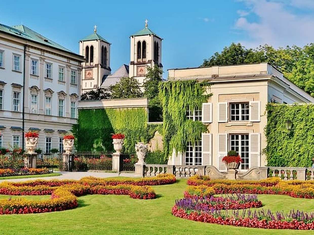 Private direct transfer from Munich Airport to Salzburg