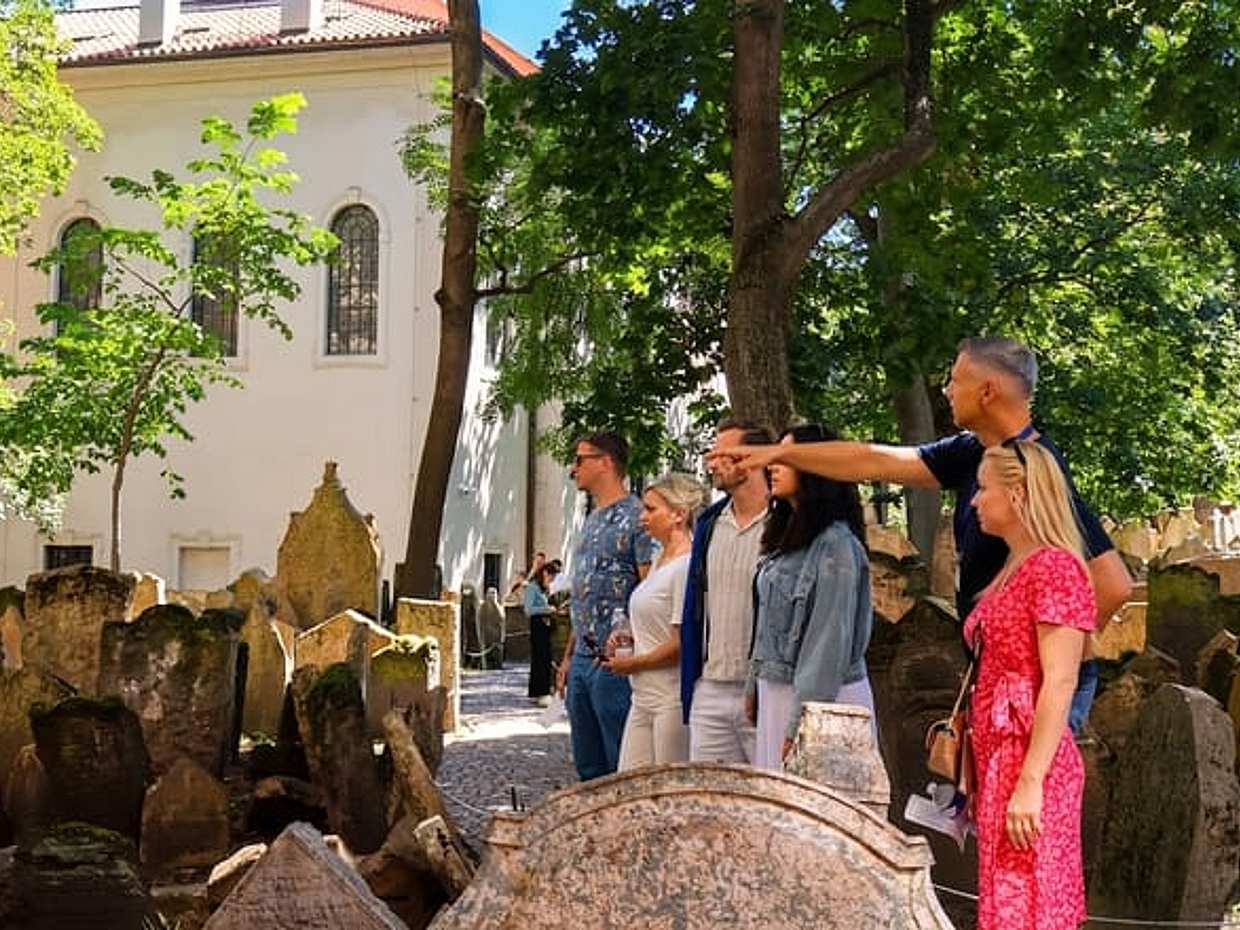 Prague Jewish Quarter Walking Tour with Admission Tickets, photo 4