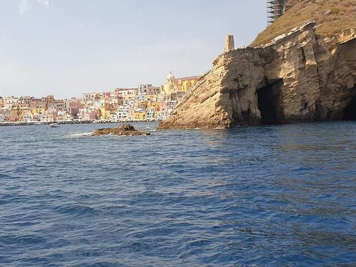 Procida Boat Tour from Ischia with Lunch and Island Stop, photo 4