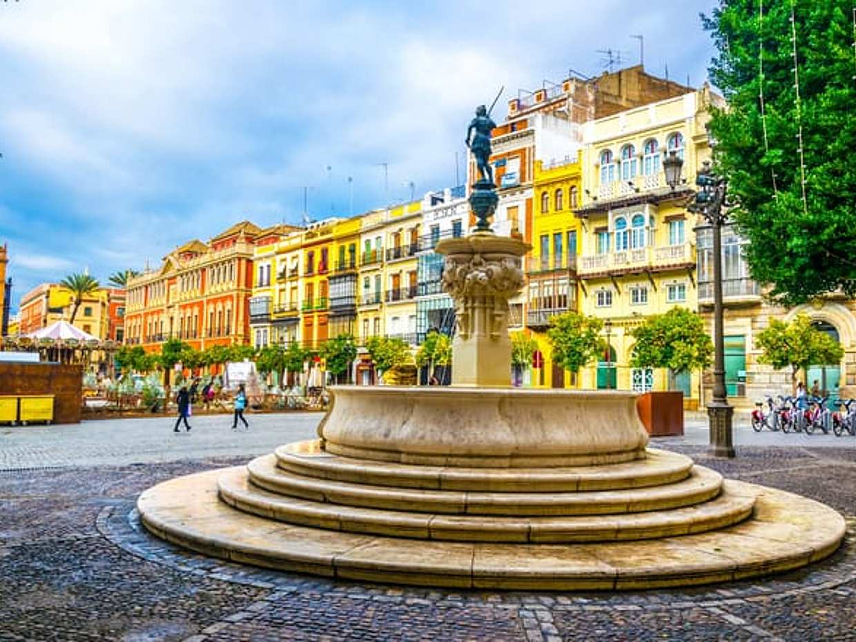 Seville City Highlights & Secrets 2-hour Guided Walking Tour - French