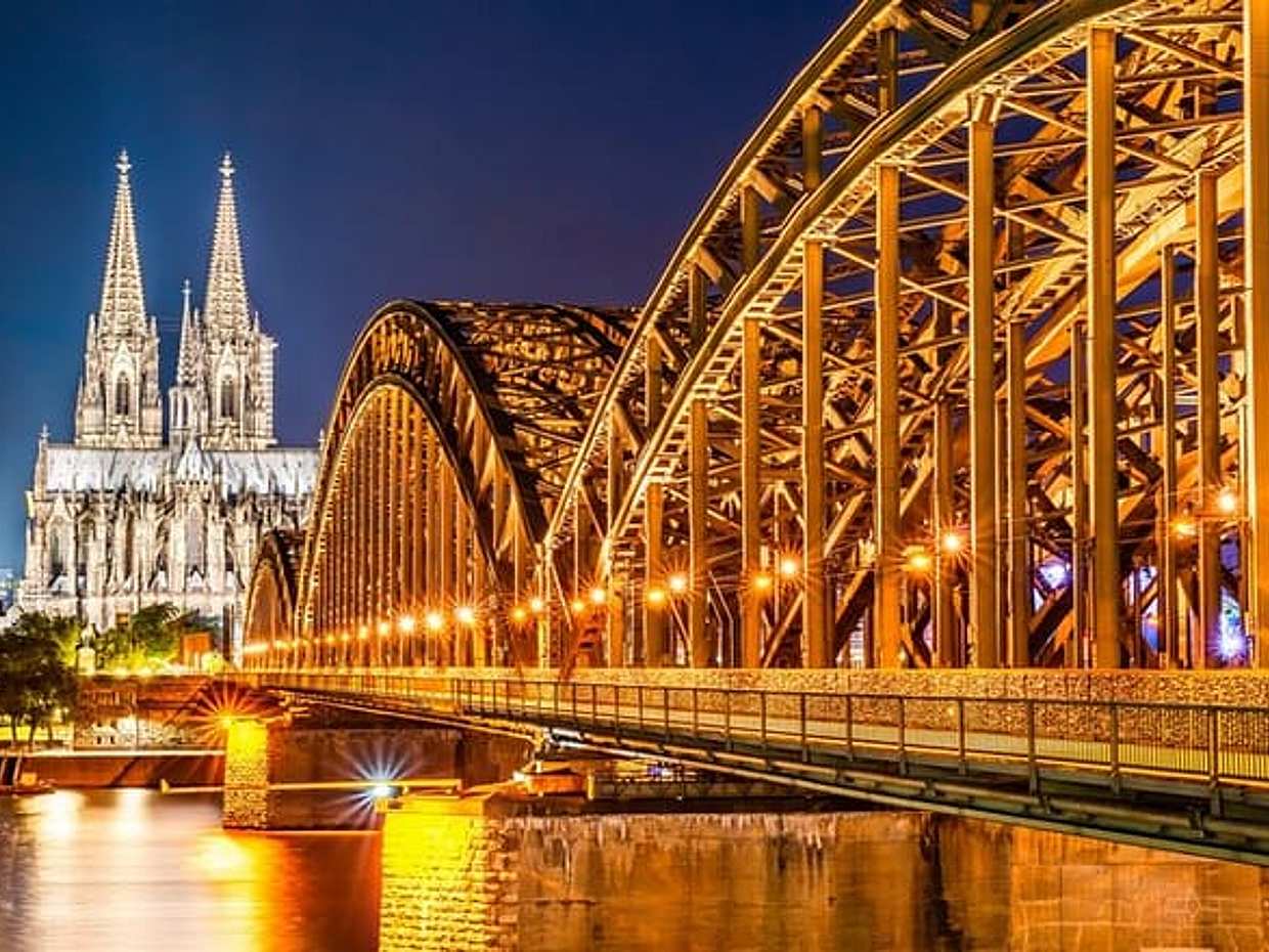 Kolín nad Rýnem: Strašidelná výprava – Prohlídka s čarodějnicí s vlastním průvodcem v Německu, photo 4