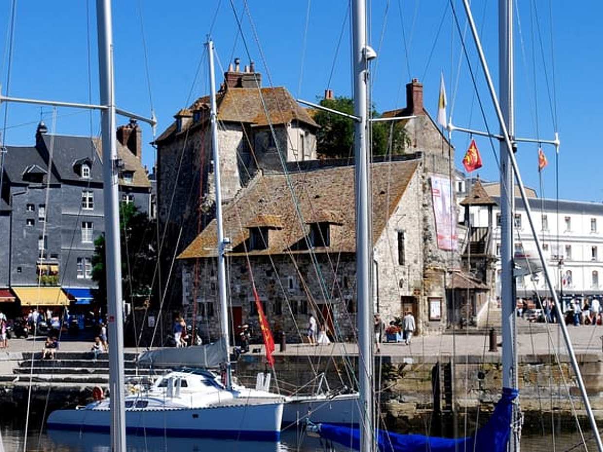 2-day Mont Saint-Michel, Normandy Express, 3 Loire Castles Private Trip from Paris, photo 3