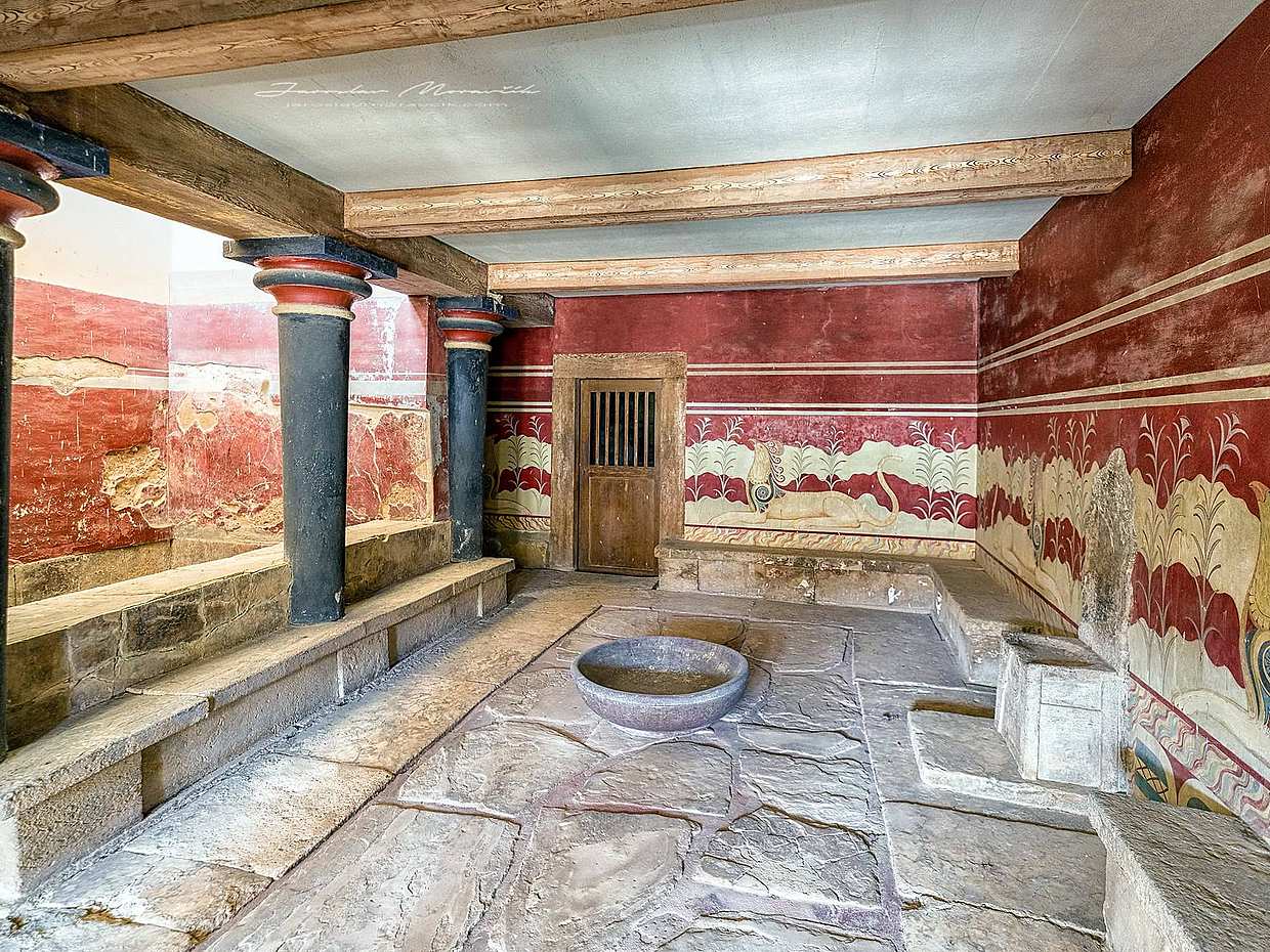 Wheelchair Accessible Tour: Knossos & Heraklion from Rethymno in Greece