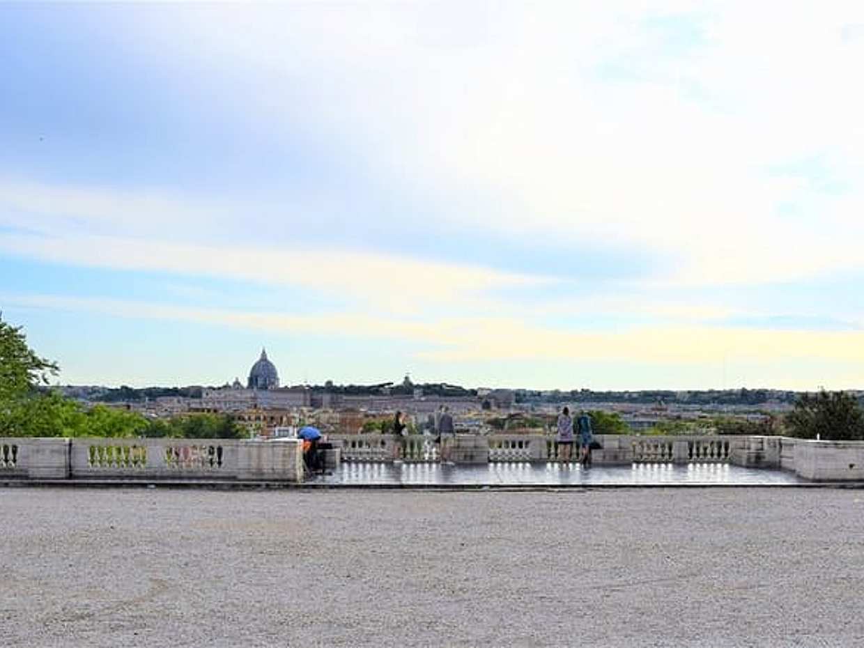 4 Best views in Rome: 4 hours Private Guided Tour with luxury car, photo 2