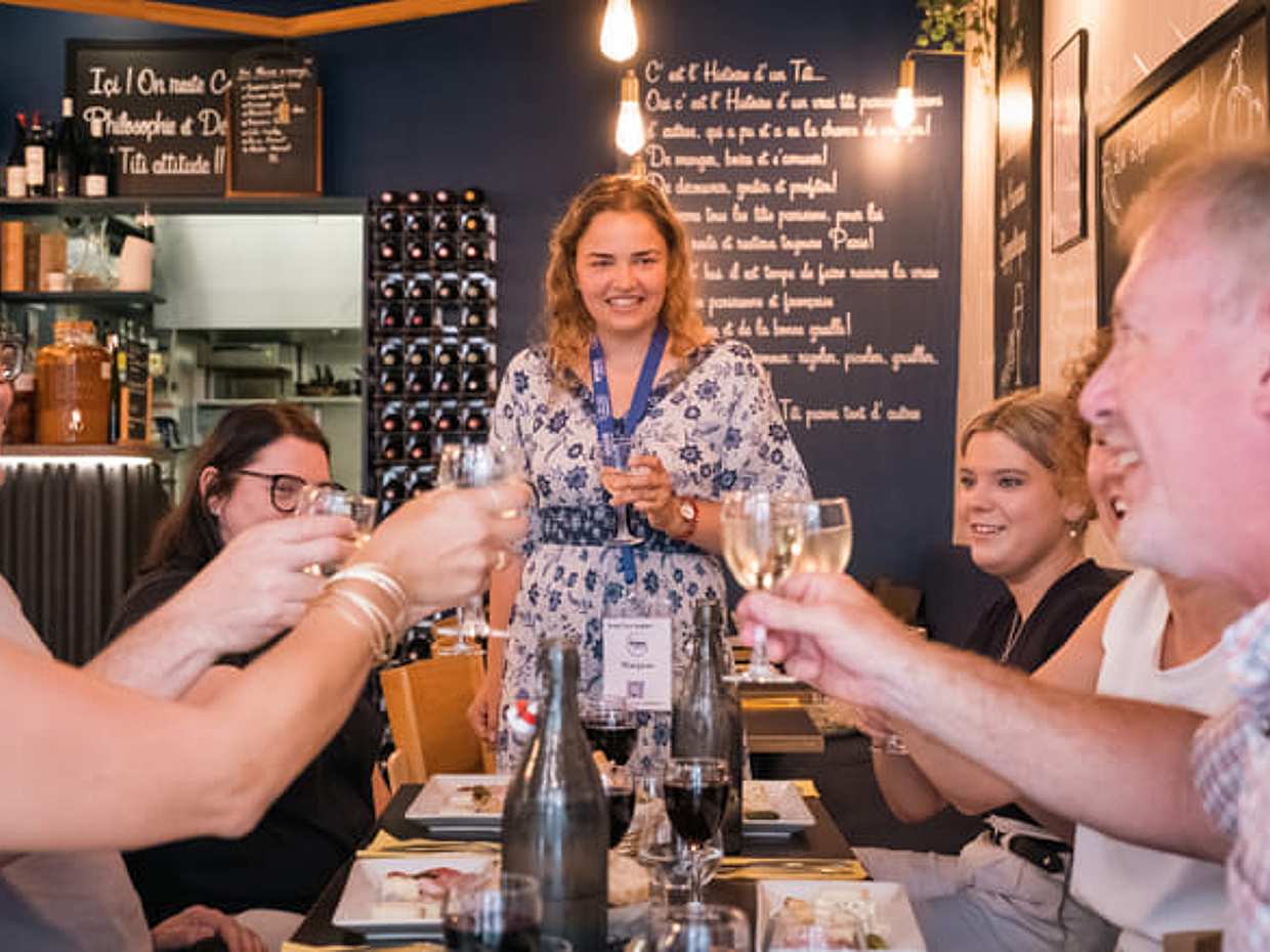 Montmartre French Bistrot, Aperitif and Wine Tasting Walking Tour