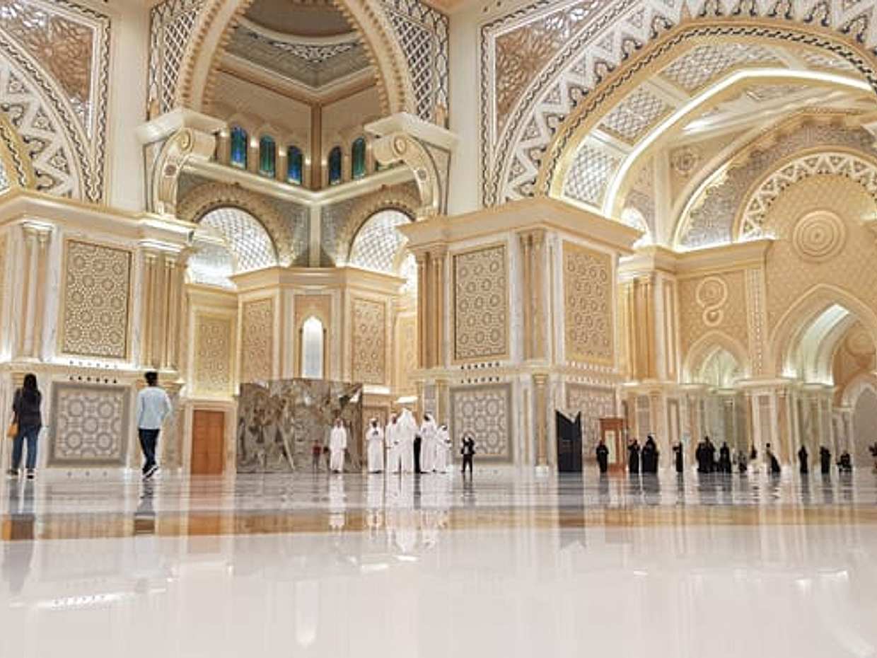 Semi Private Full-Day Tour of Abu Dhabi and Qasr al Watan Ticket