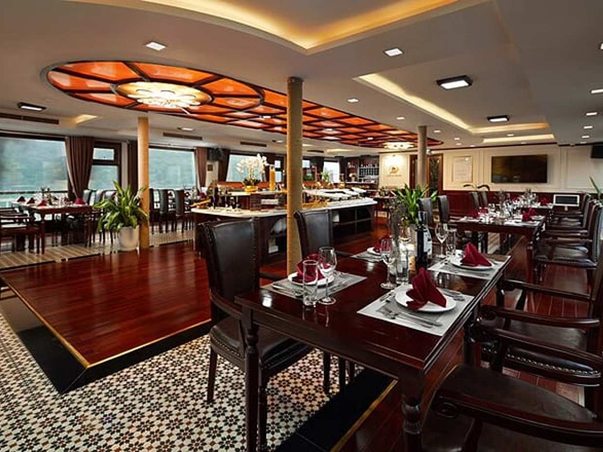 Dora Cruise 3 Days Explore Halong Bay Lan Ha Bay Private Balcony, photo 5