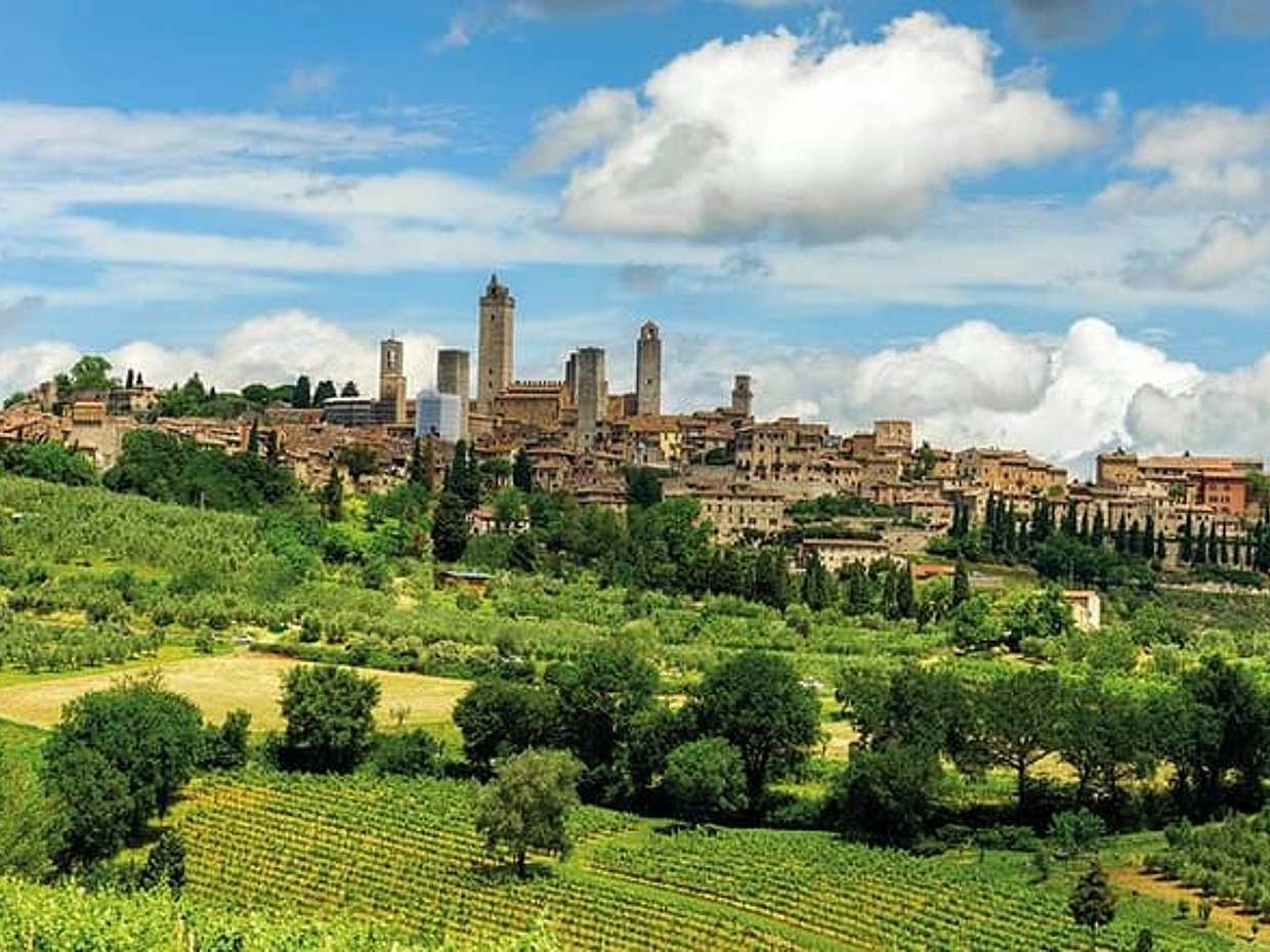 Florence Day Trip: Pisa, San Gimignano, and Siena with Lunch in Italy
