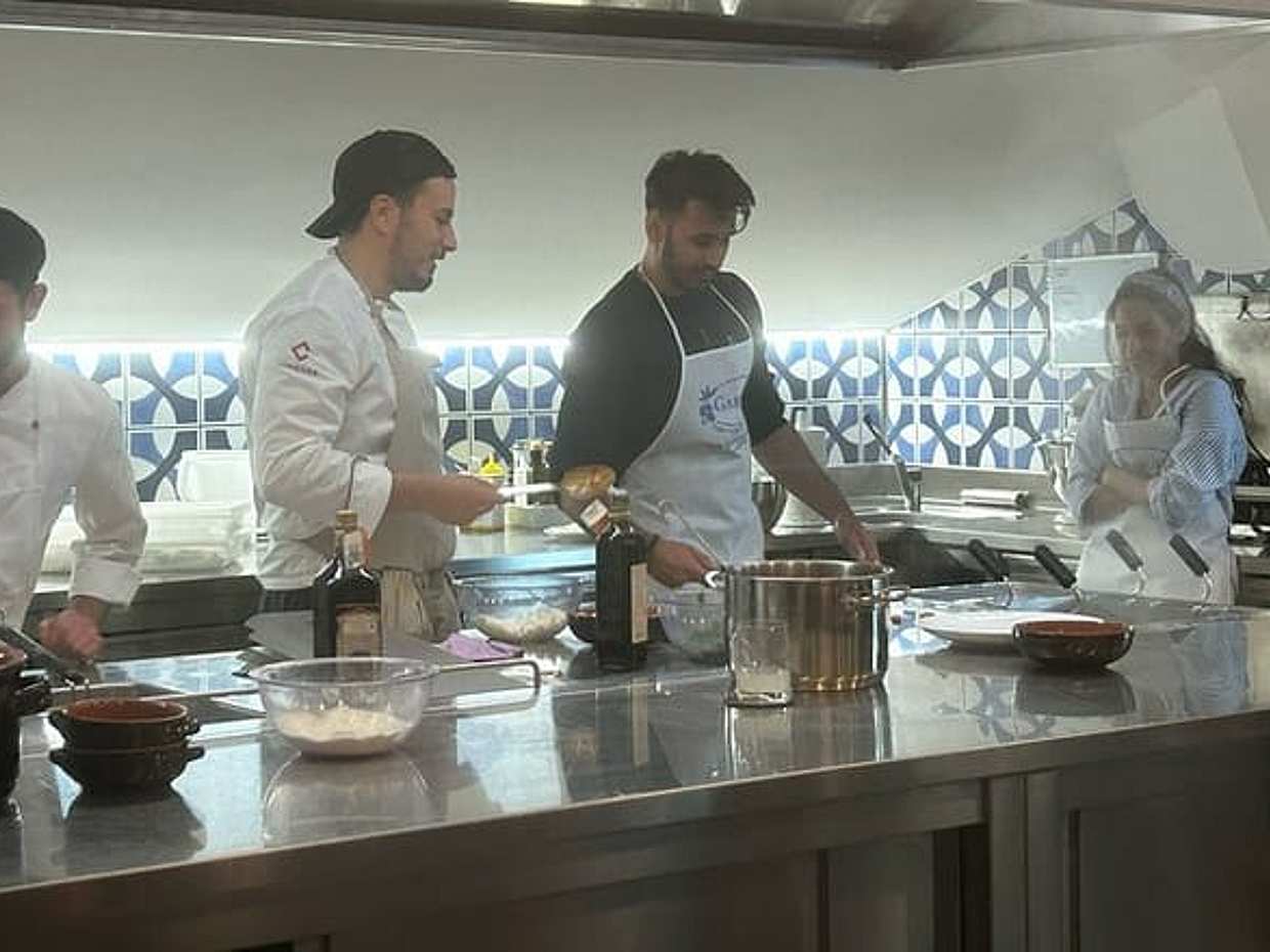 Cooking school in Sorrento with tastings of local olive oil