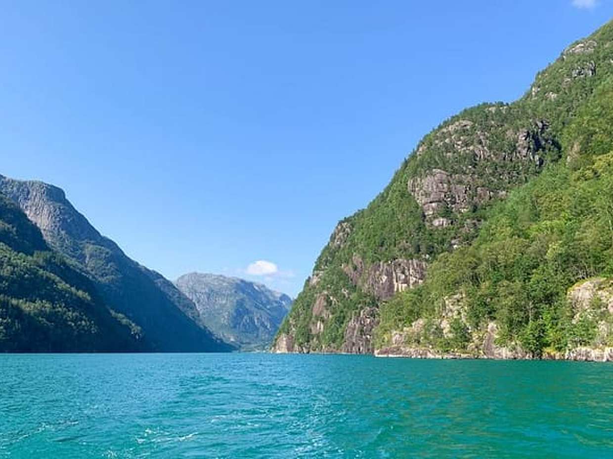 Bergen to Hardangerfjord VIP car + private yacht Fjord cruise, photo 5