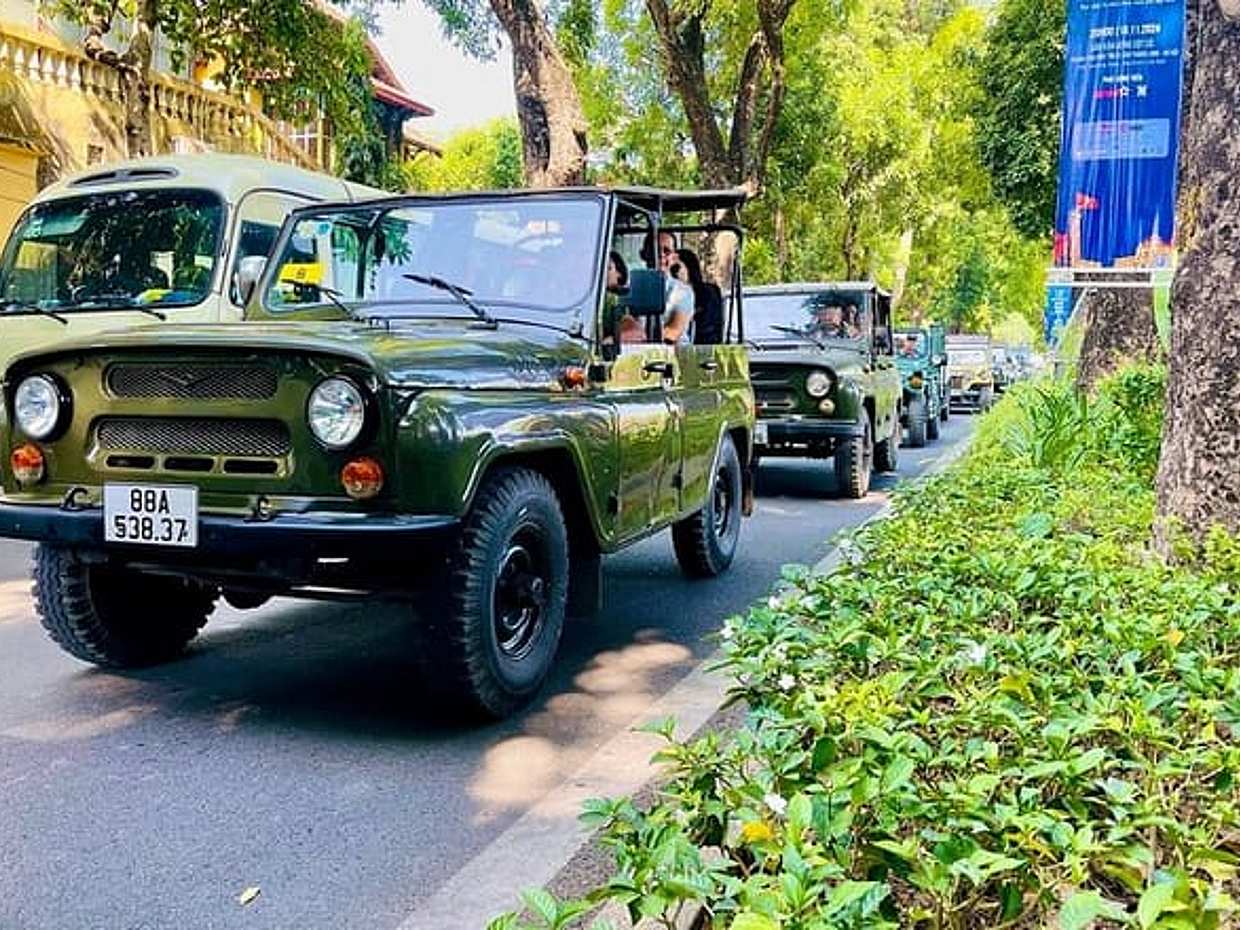 Hanoi Jeep Explore Outskirts And Co Loa Countryside Tour in Vietnam, Hà Nội