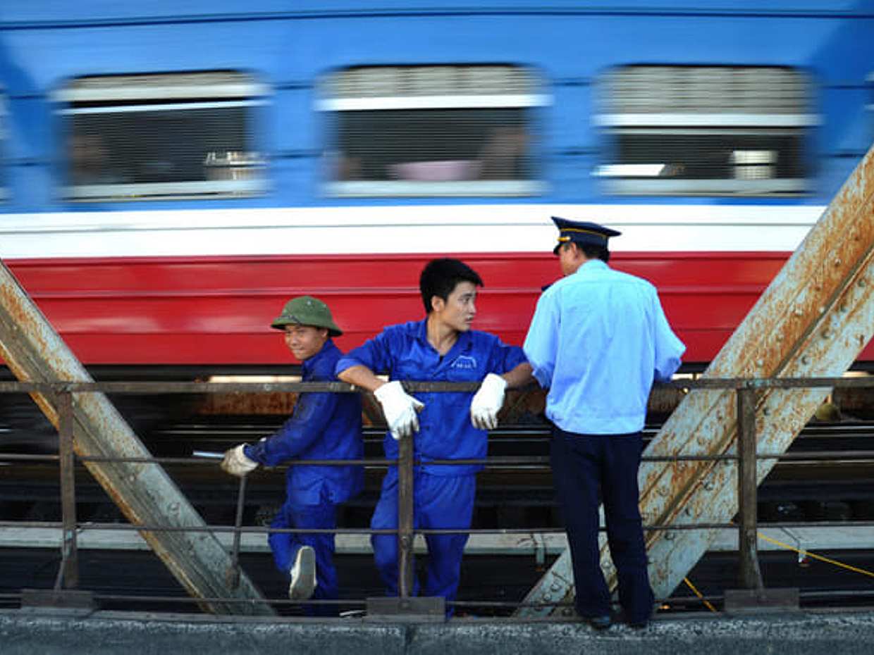 Hanoi On the Tracks Photo Tour