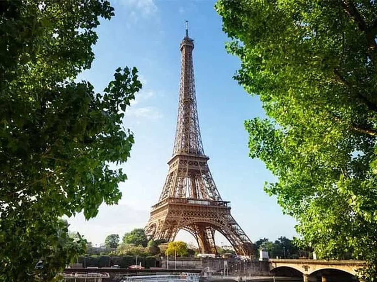 Paris - 2 Days Sightseeing Bus Tour and River Cruise, photo 4