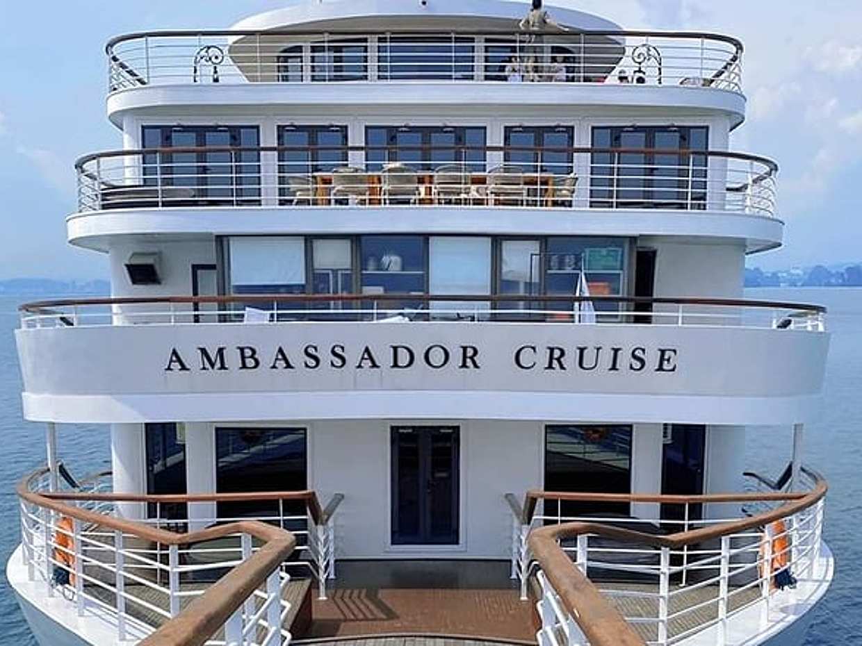 Ambassador Cruise - Heritage Ambassador in Halong Bay (2D1N)