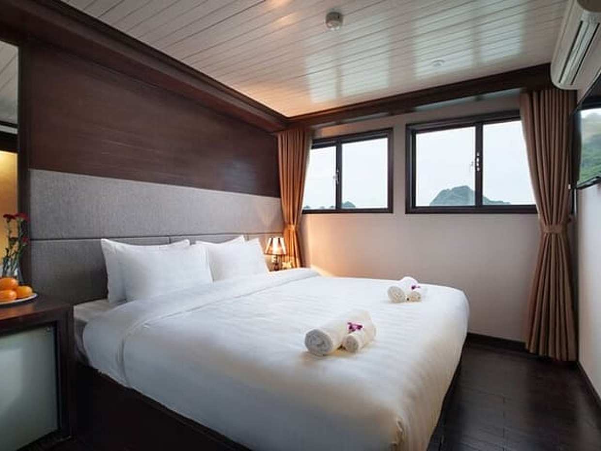 Halong Party Cruise & Freedom Island 3 Days/2Nights from Hanoi, photo 4