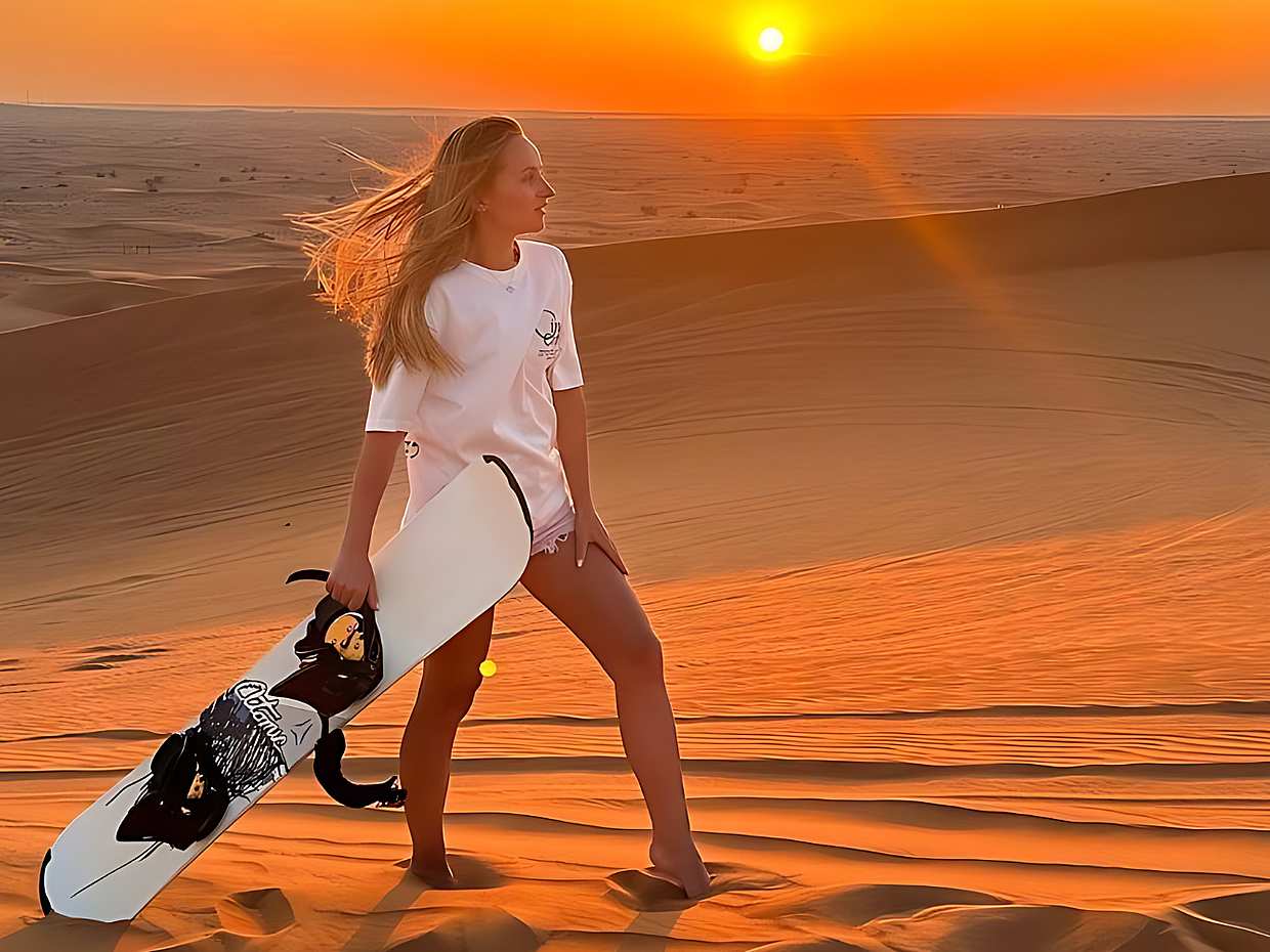 Evening Desert Safari by Bus in Abu Dhabi in United Arab Emirates, photo 3