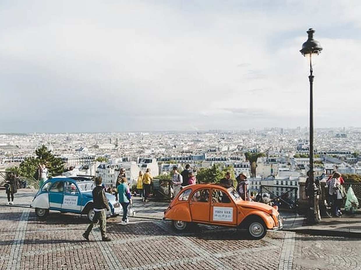 6 Hrs Montmartre and la Vallée Village private shopping trip with Hotel pick up, photo 2