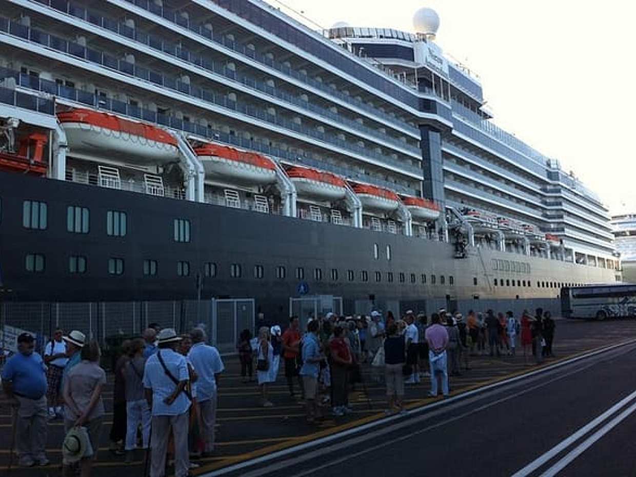 From Civitavecchia port with Vatican Museums & Tour Guide